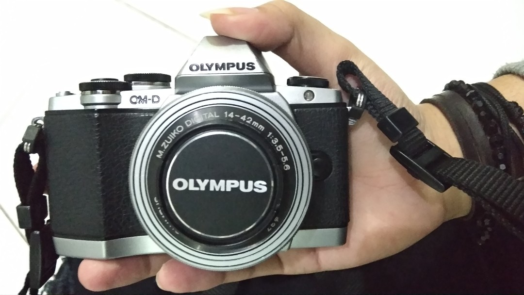 Olympus omd em10, Elektronik, Lainnya di Carousell