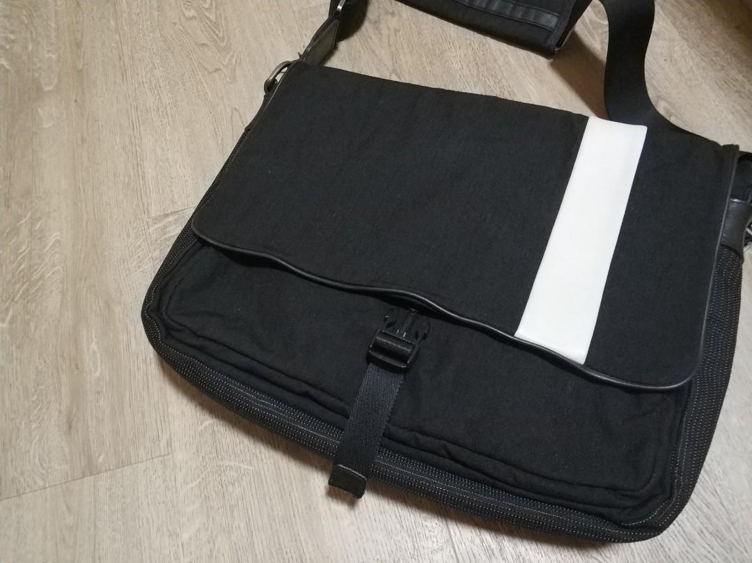Rapha messenger 2025 bag