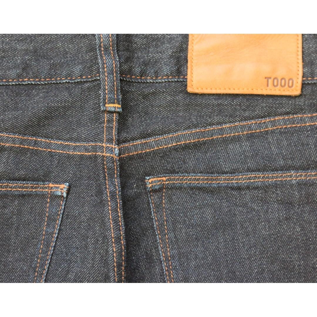 Uniqlo Jeans T000 Skinny Fit Tapered Men s Fashion Bottoms