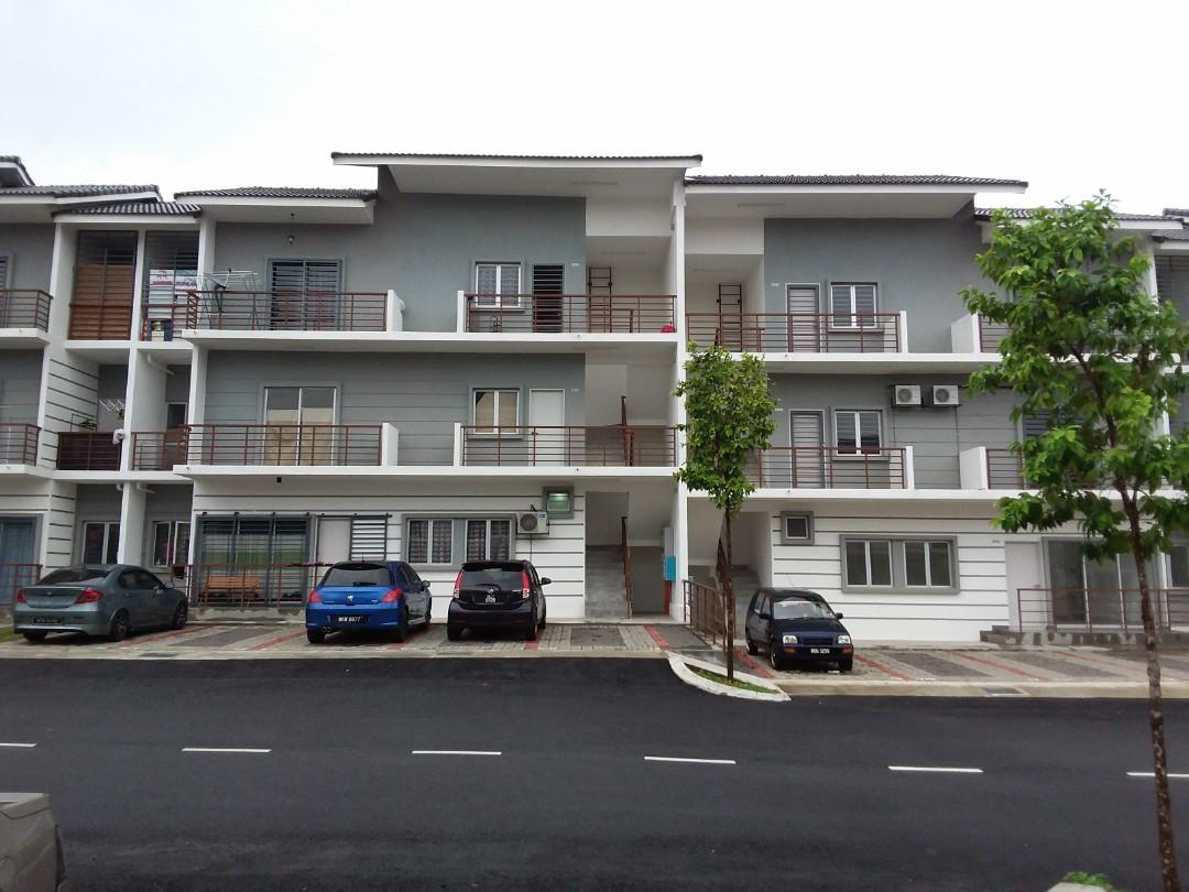 Urgent For Sale ! 2nd Floor Townhouse Suci Bandar Ainsdale Seremban, Property, For Sale on Carousell