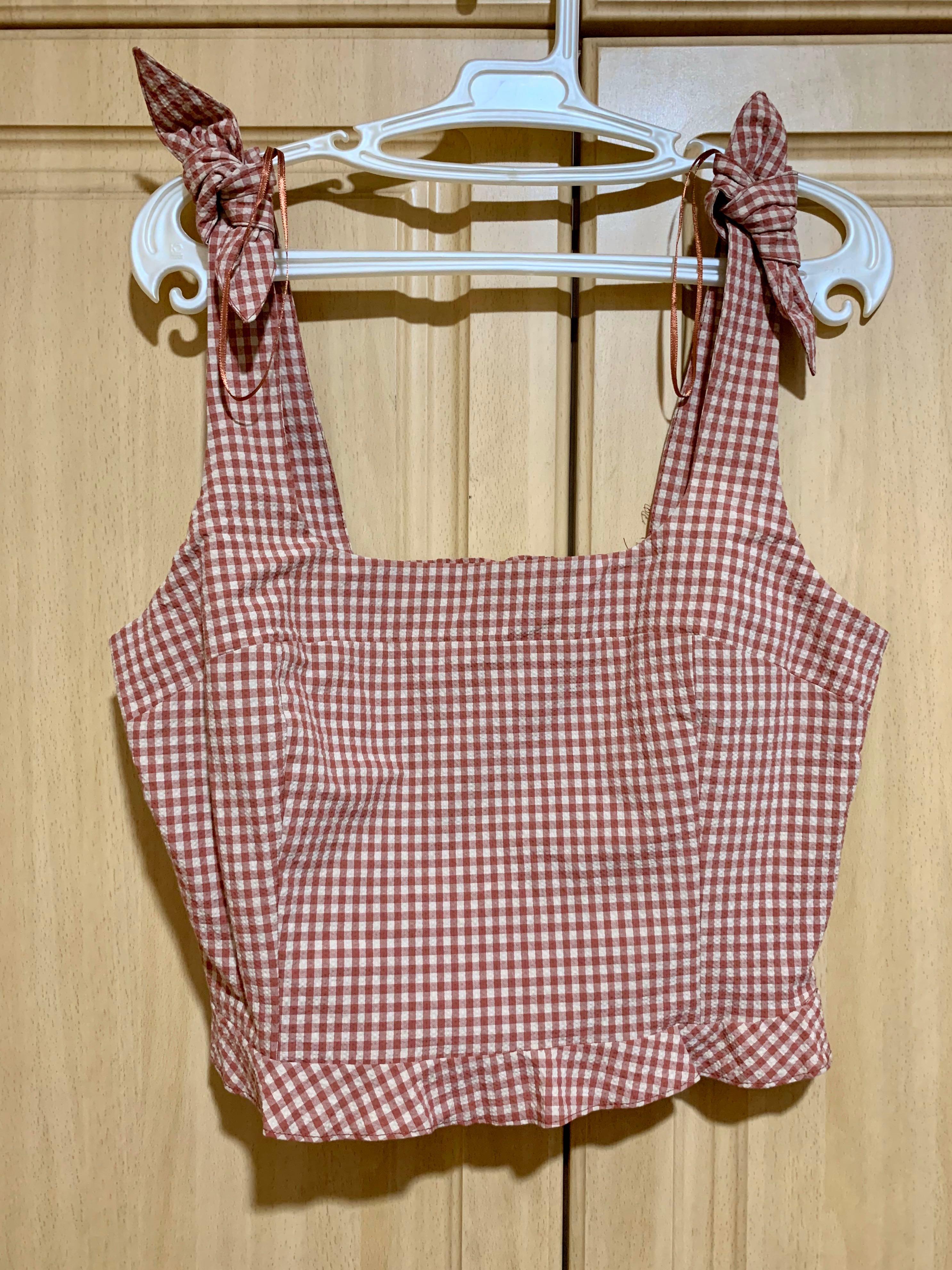 Zara gingham print crop top (Category: Sleeveless) located in Makati City. Submitted by _stepau (Listing ID 256048096, Image 1). Description: Zara gingham print crop top Brand new with tag, bought sometime last year. RFS: impulse buy; don’t need.