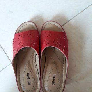 Sepatu Wanita wedges merah 5cm