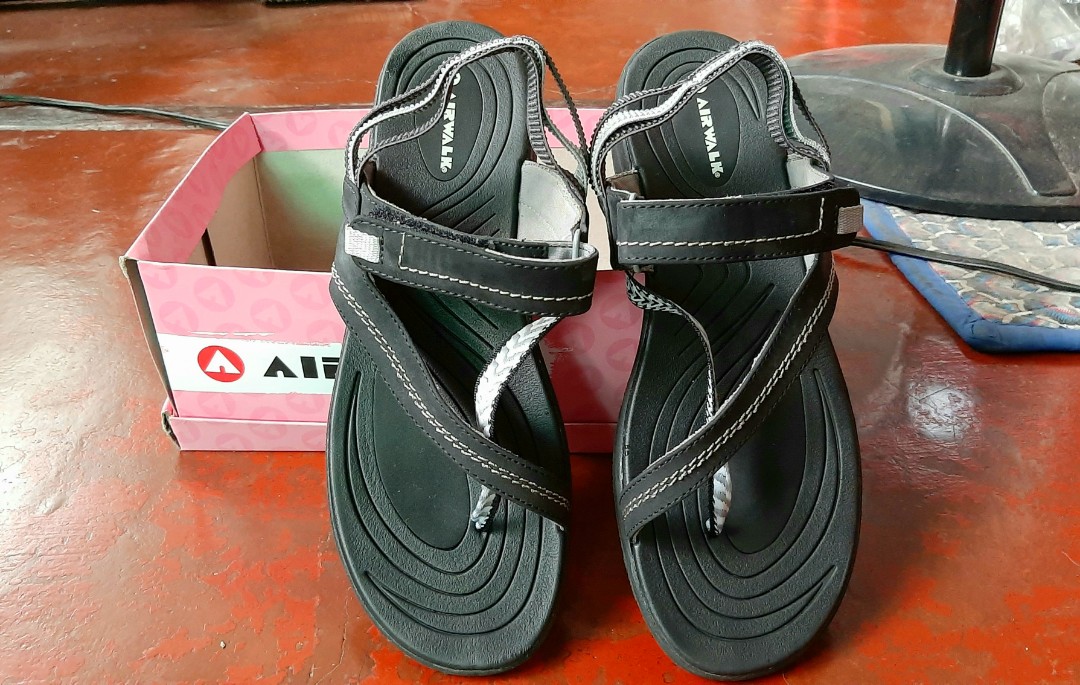airwalk sandals rubber
