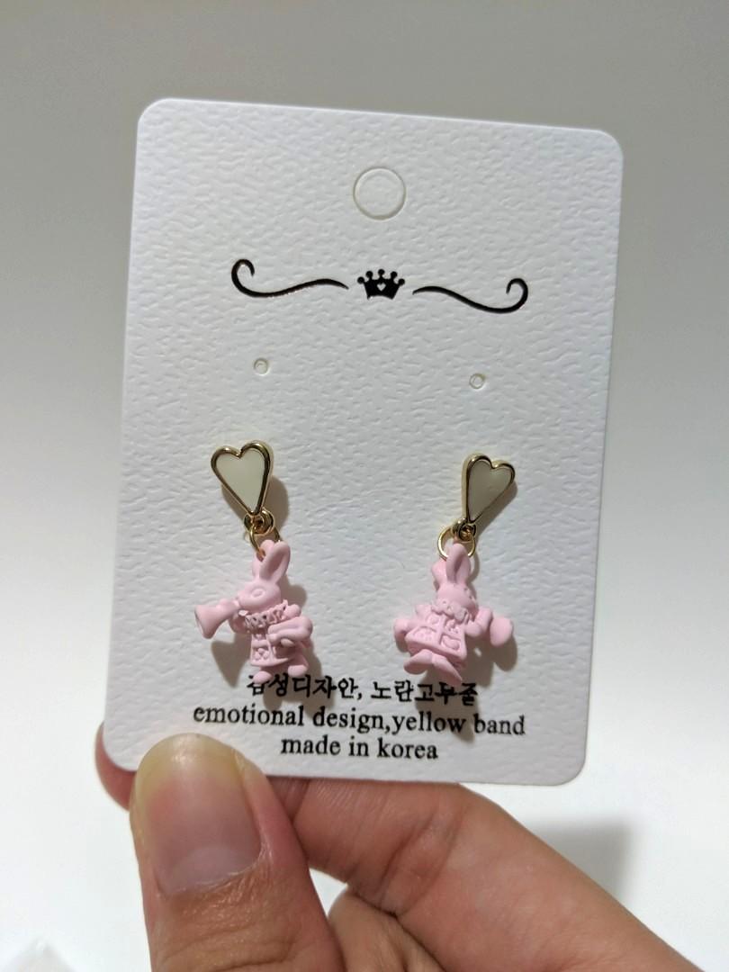 Alice in wonderland earrings shop