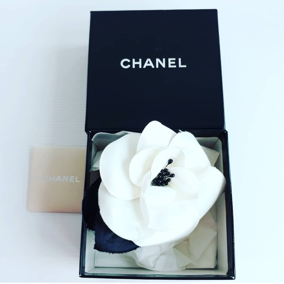 AUTHENTIC CHANEL CAMELLIA FLOWER BROOCH -, Luxury, Accessories on Carousell