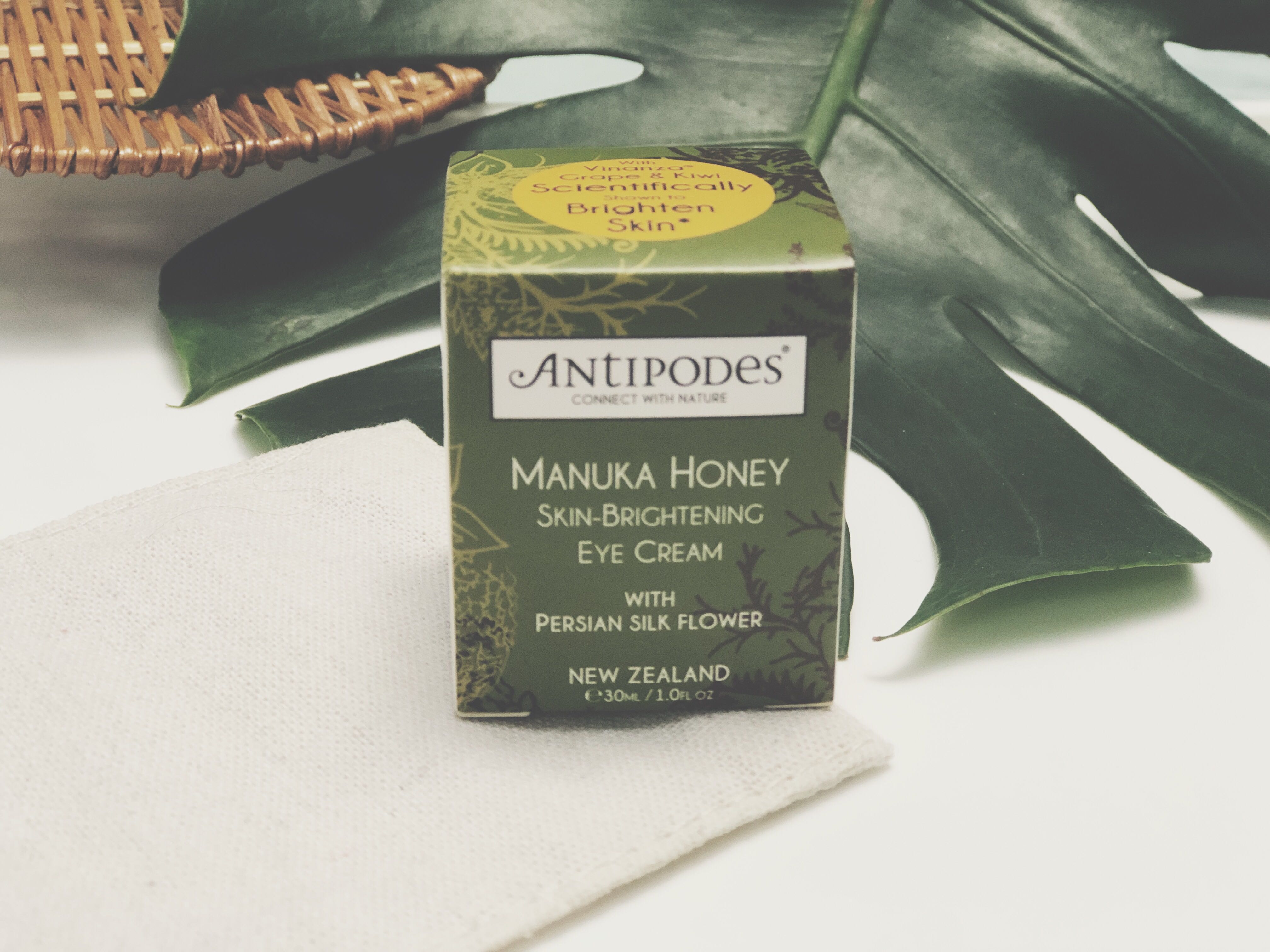 antipodes eye cream manuka honey