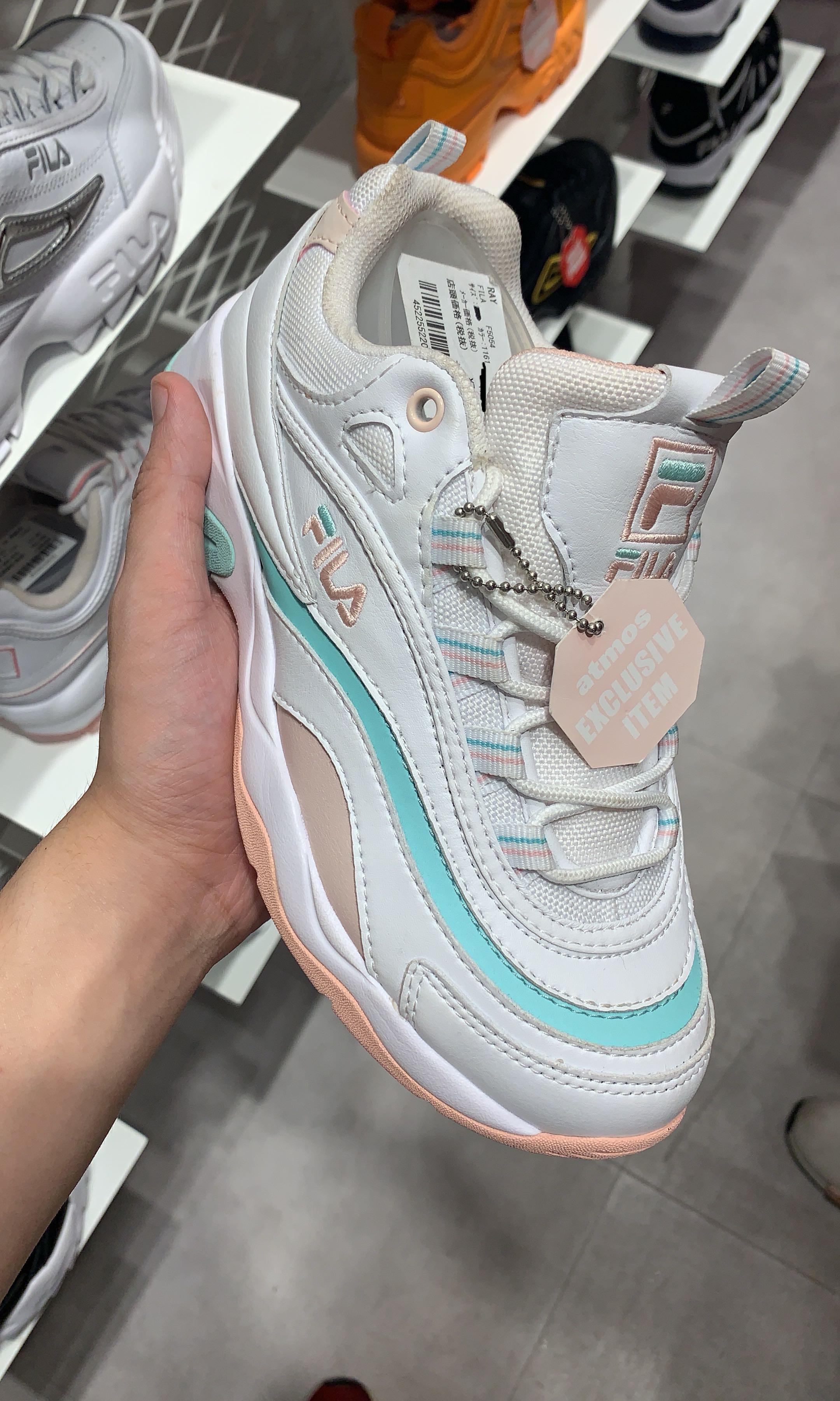 pink and green filas