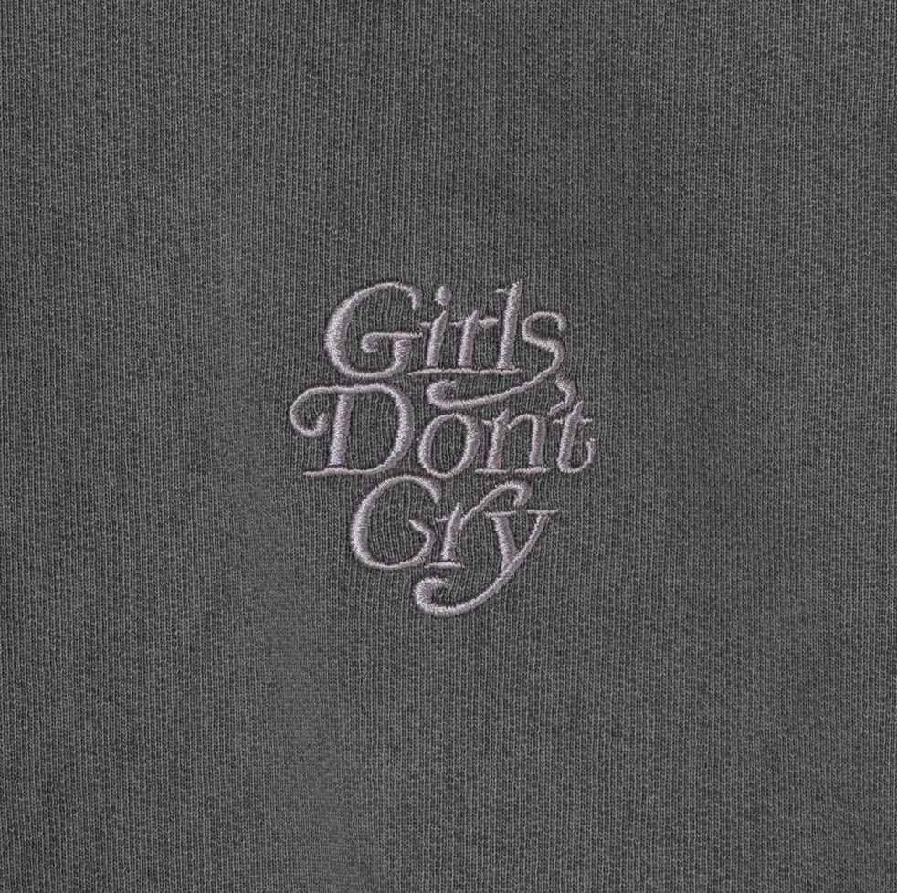Girls don't cry Tonal Clewneck Stone M