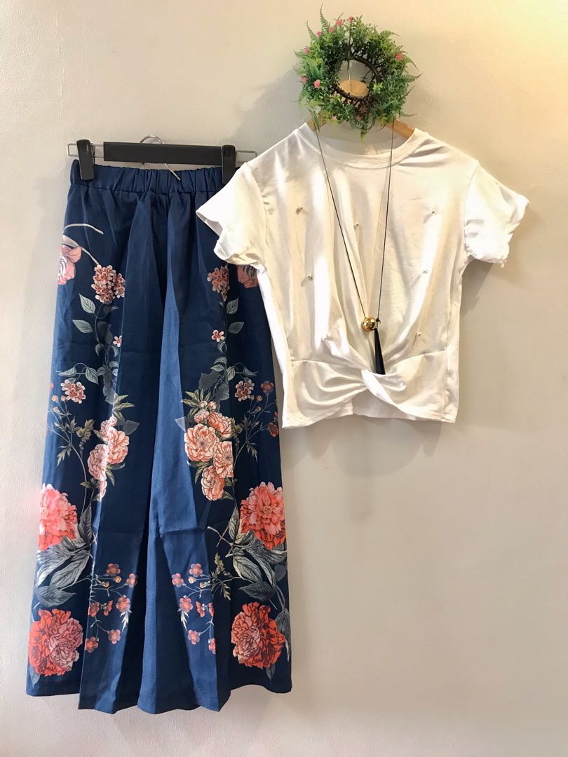 Navy blue square pants floral and white 