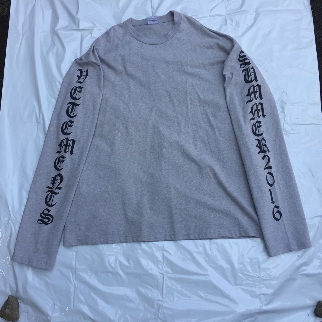 VETEMENTS SUMMER 2016 Old-English Graphic Heather Grey Long-Sleeve
