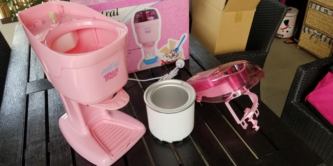 Mistral top whirly cream