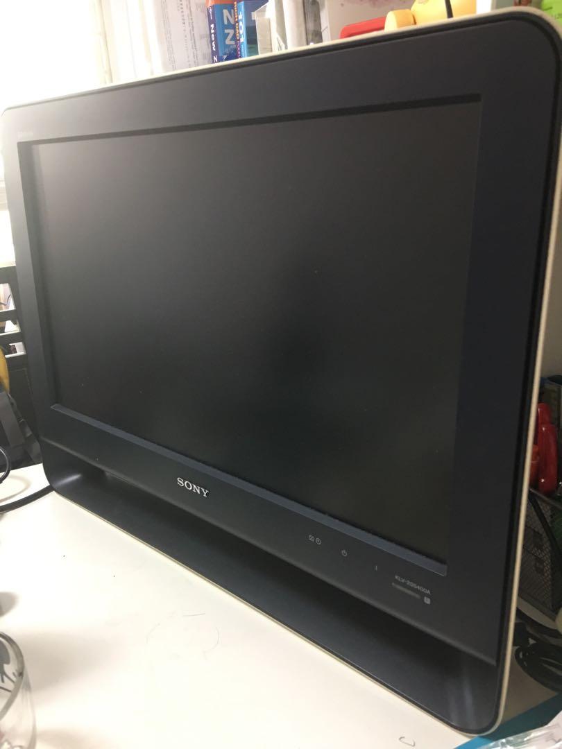 Sony 20' TV (Model: KLV-20S400A), TV & Home Appliances, TV