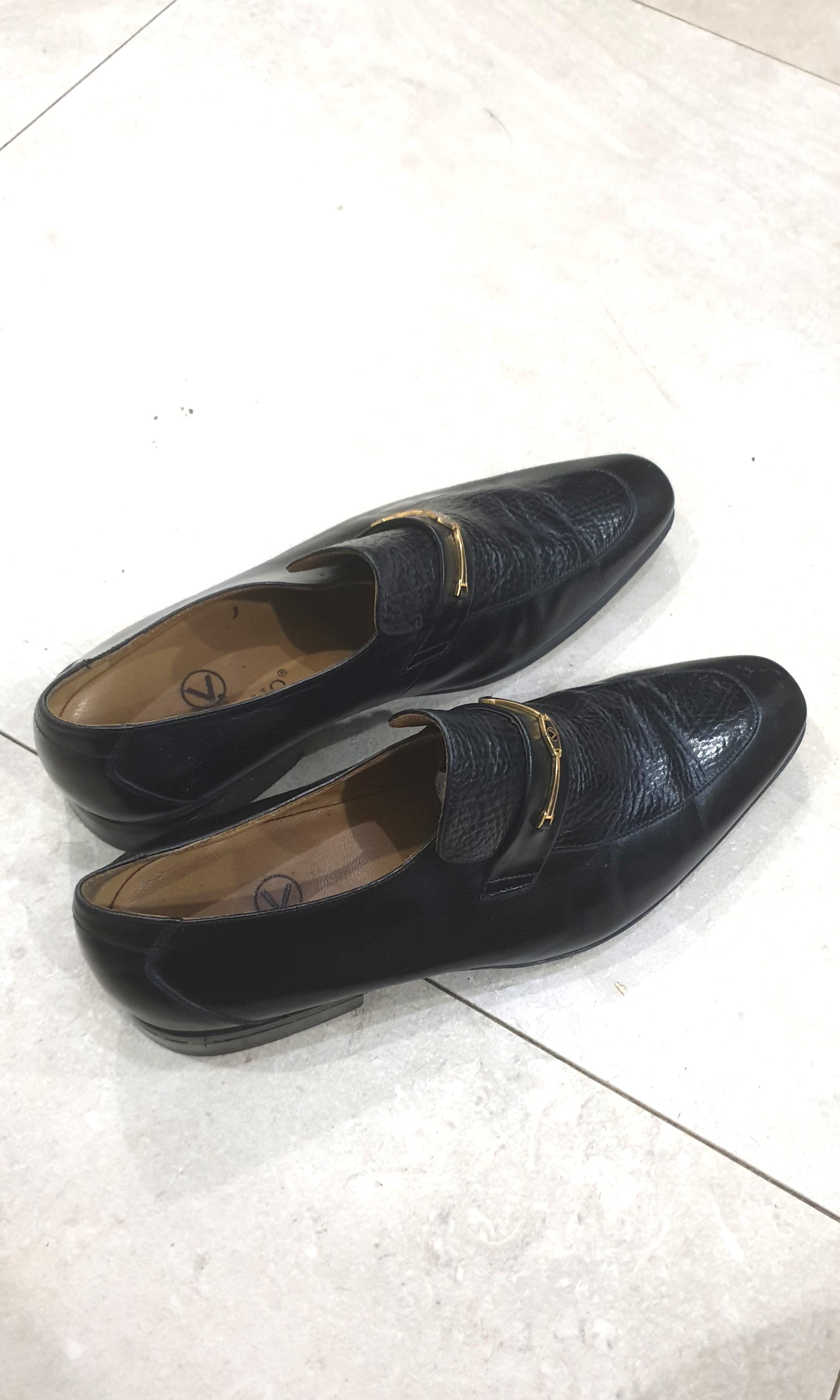 Valentino Formal dress shoes for men black leather shoes, Men's Fashion,  Footwear, Dress Shoes on Carousell