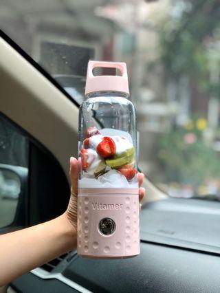 Vitamer personal portable juicer (pink, white, blue)
