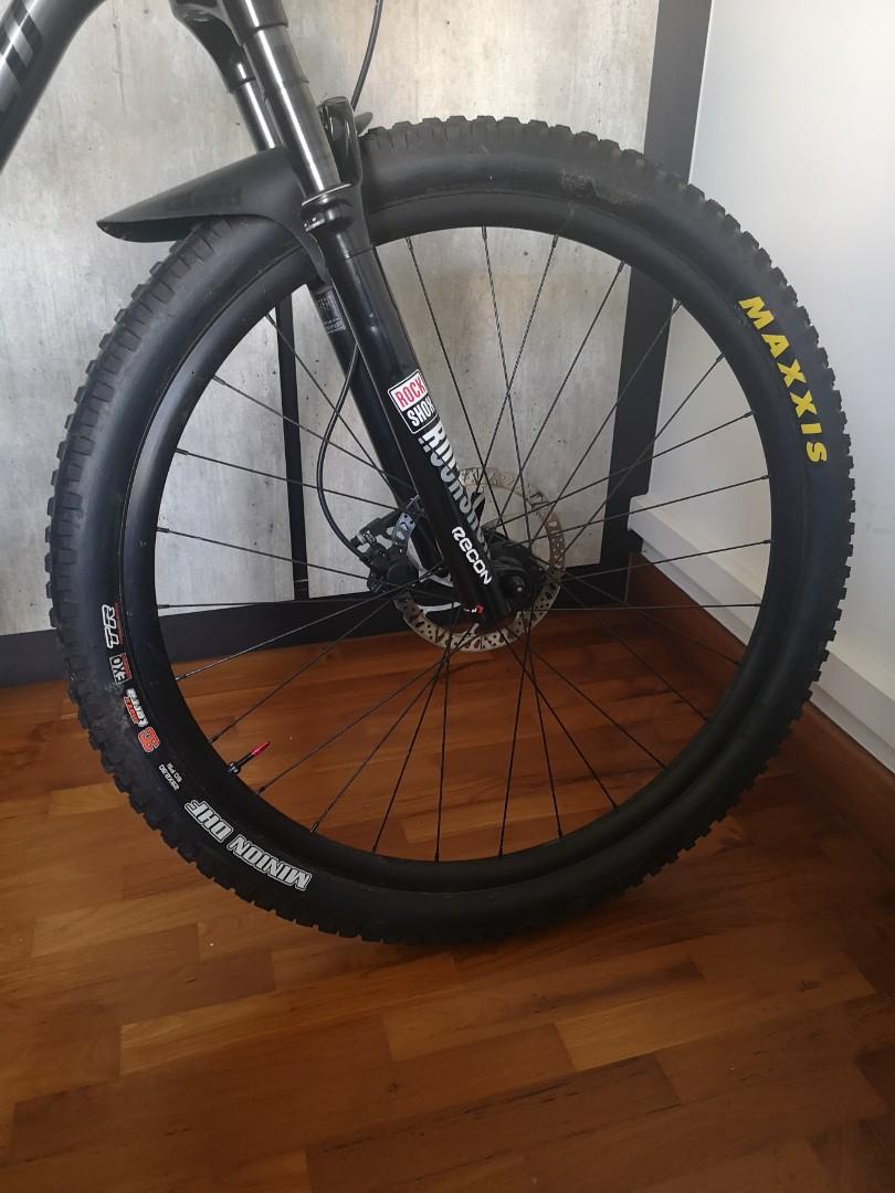 Specialized maxxis Clearance