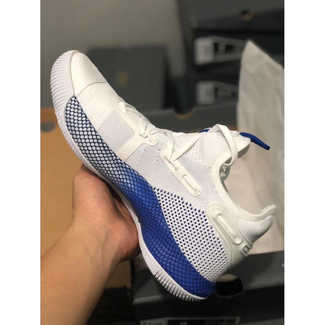 6 Under Armour Curry 6