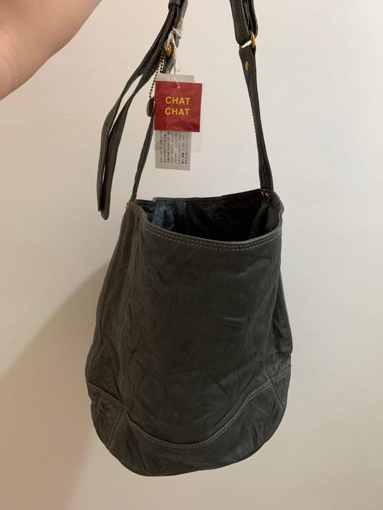 Chat Chat Bucket Bag Women S Fashion Bags Wallets Tote Bags On Carousell