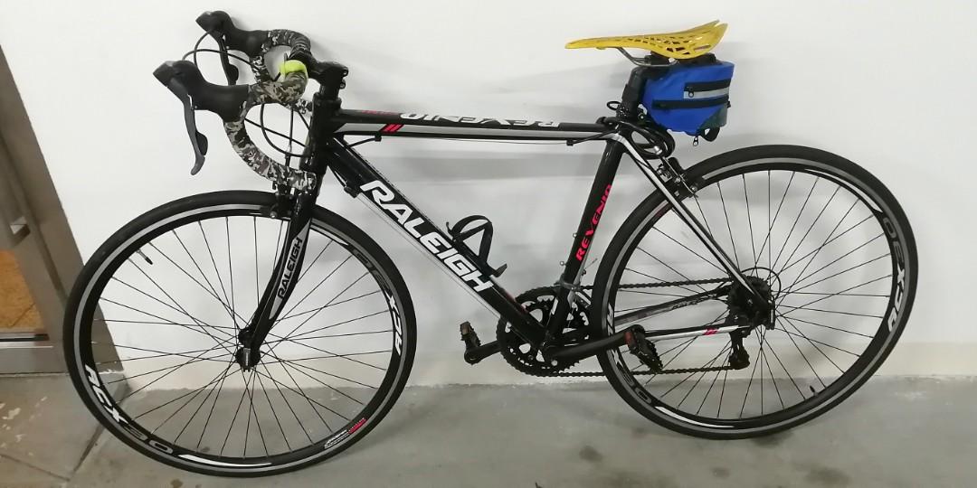 raleigh comp road bike