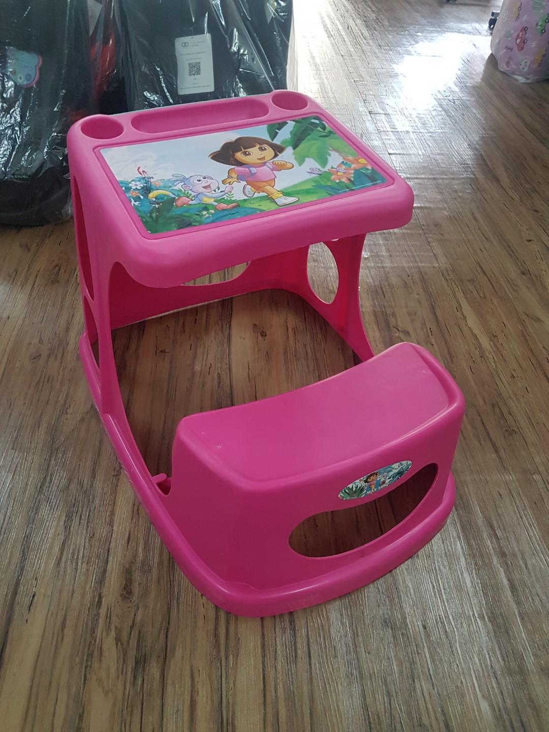 dora the explorer study table