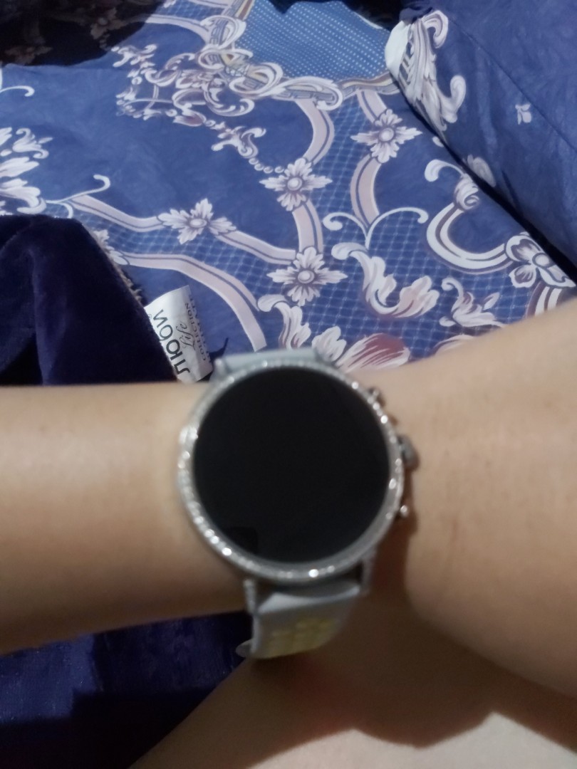 Fossil - smart watch - fossil smartwatch gen 4 - jam fossil, Fesyen Wanita,  Jam Tangan di Carousell