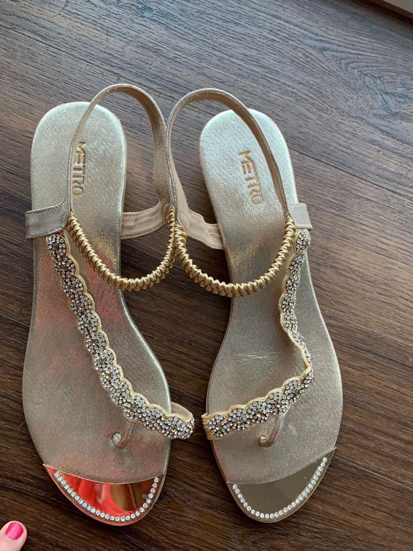 Metro sandals for ladies 2019 clearance