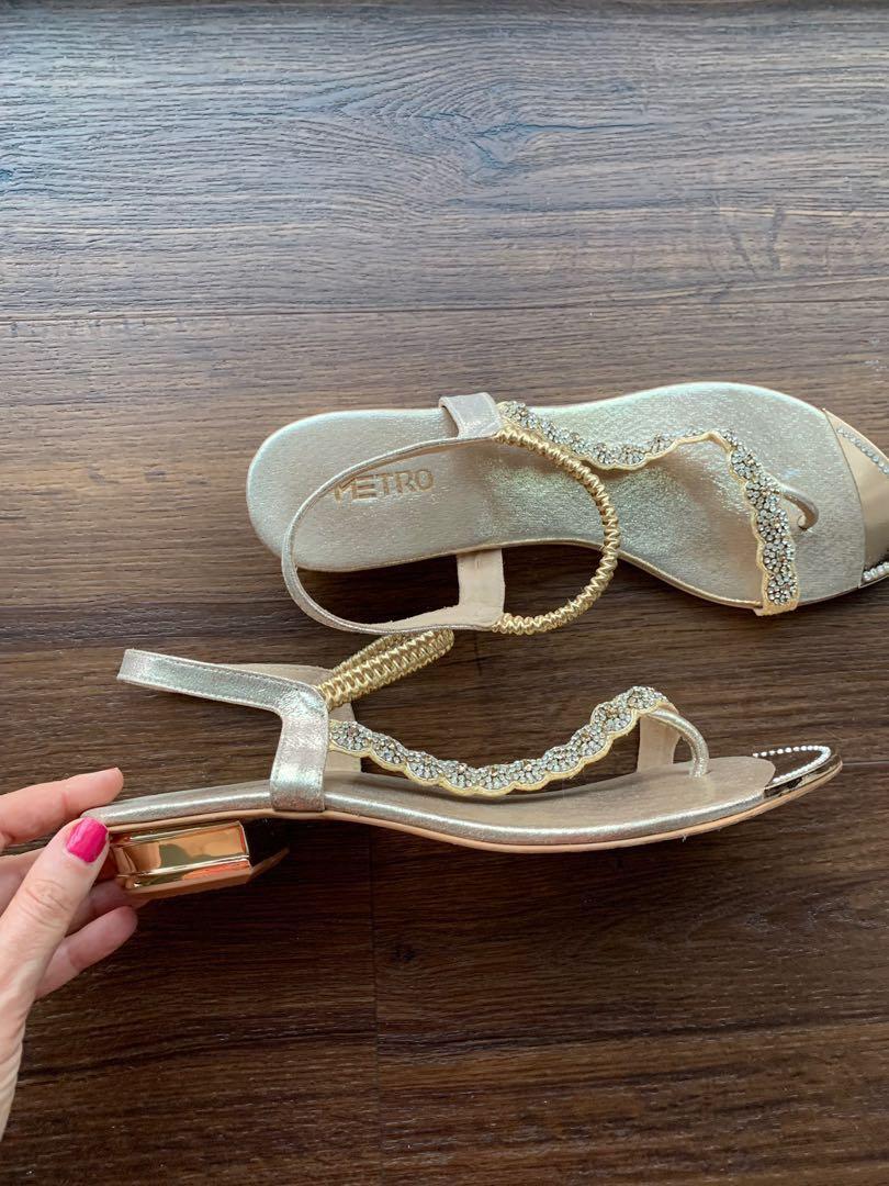 Metro sandals for ladies 2019 2025