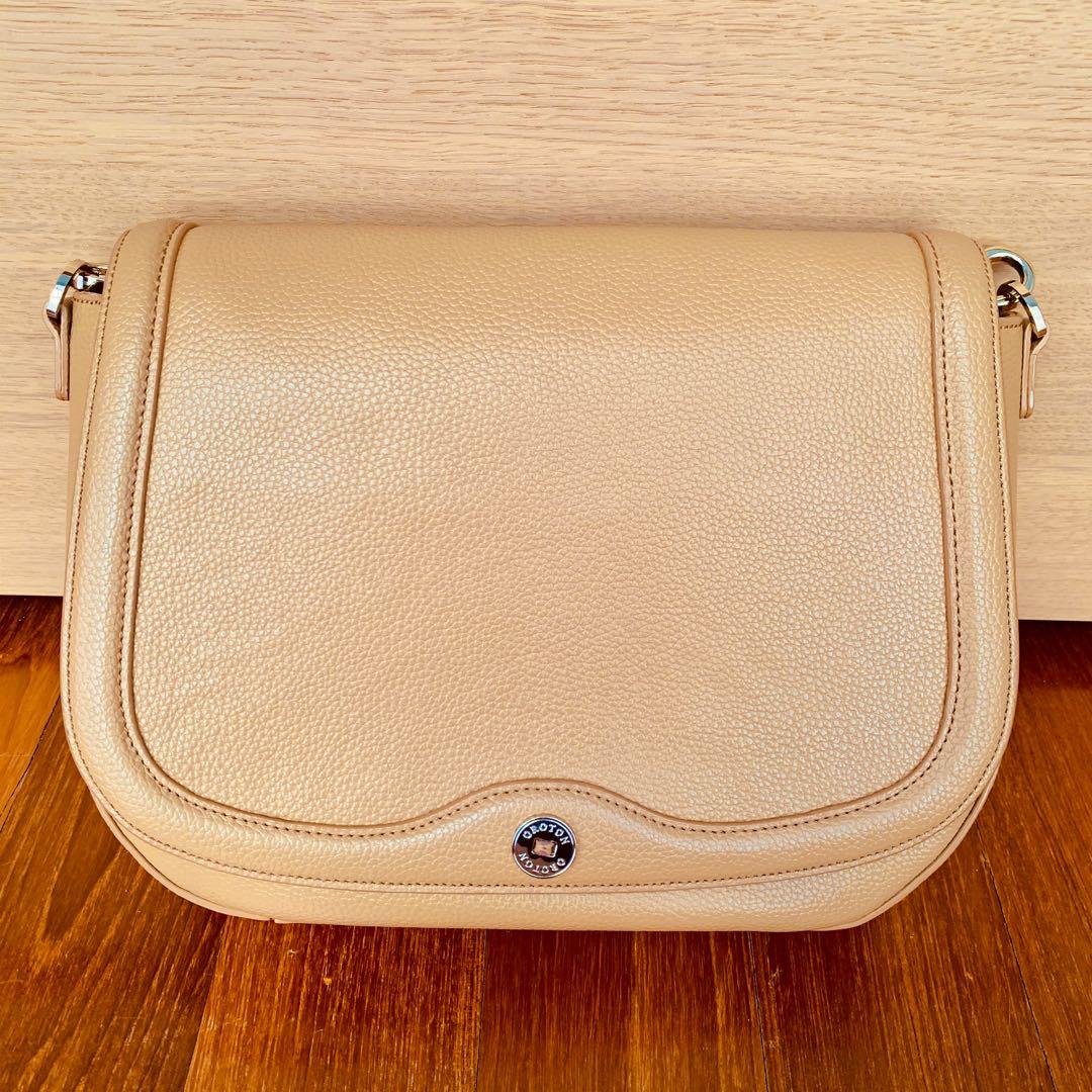 Oroton Melanie Pebble leather crossbody Women s Fashion Bags Wallets Cross body Bags on Carousell