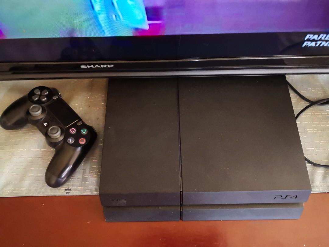 Playstation 4 2nd gen with a games preinstalled Video Gaming
