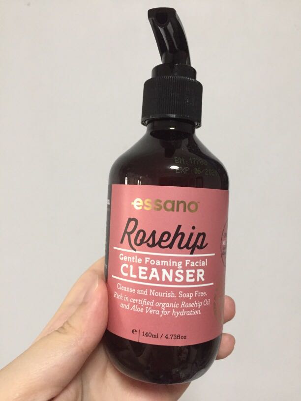 essano rosehip gentle foaming facial cleanser