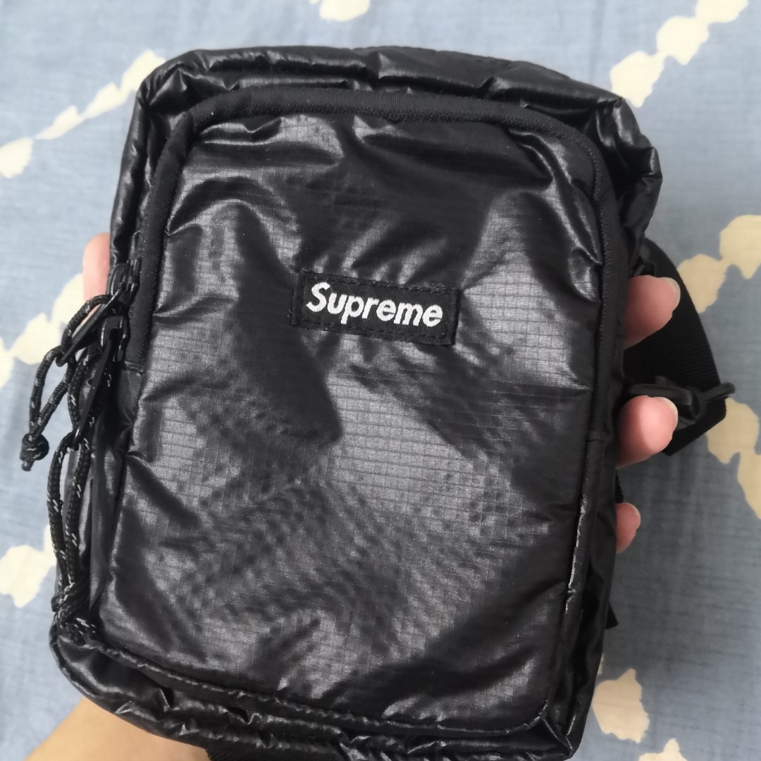Supreme Fw17 Shoulder Bag, Men's Fashion, Bags, Sling Bags on Carousell