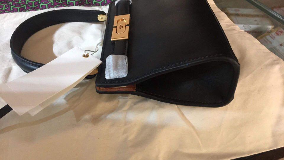 How to Spot a Fake Tory Burch Bag? – LegitGrails