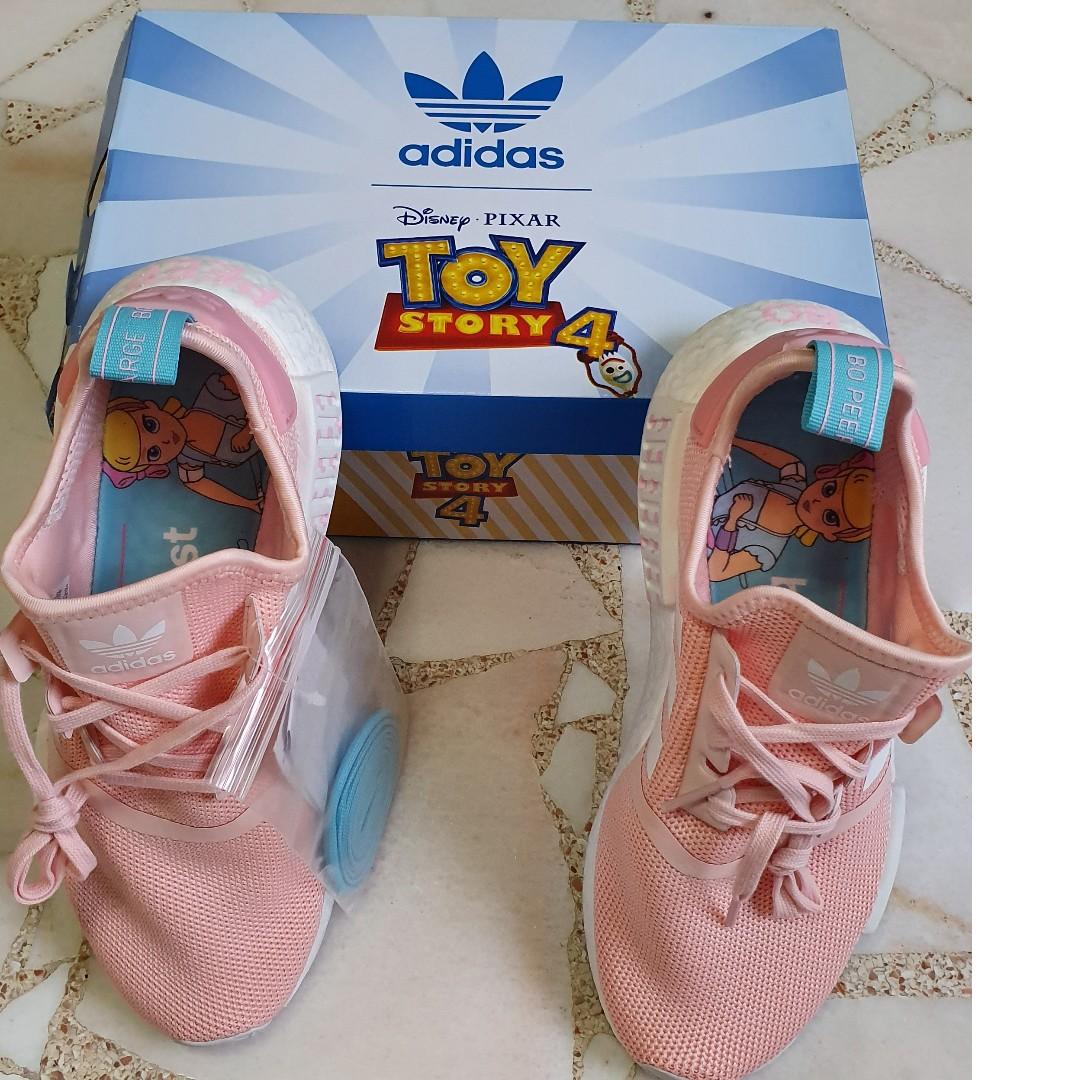 Toy Story 4 X Women's Footwear, Sneakers on Carousell