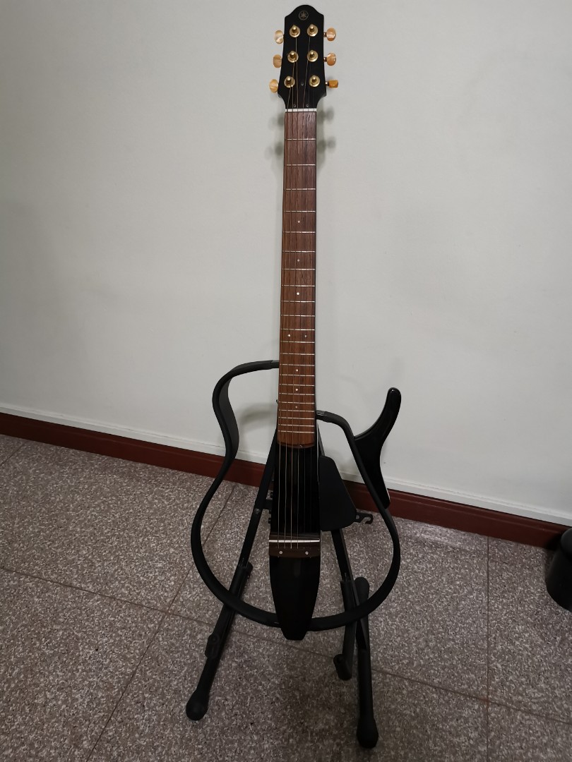 Yamaha Silent Guitar SLG 110 S Hobbies Toys Music Media