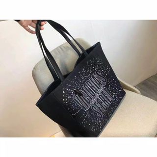 (Kategori: ) berada di . Dikirim oleh mylovestyle (ID iklan 246808370, Gambar 1). Deskripsi: .