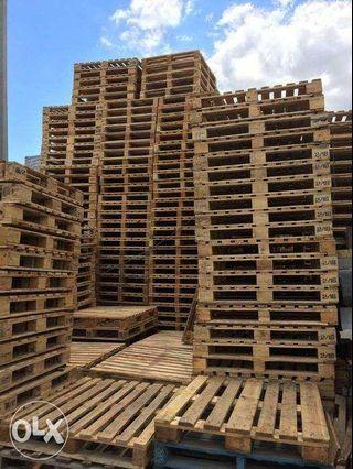 Wooden Pallet or Paleta and Planks For Sale 2nd Hand