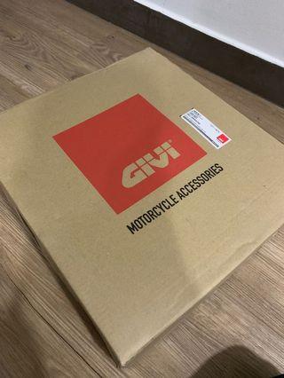 Givi xmax rack