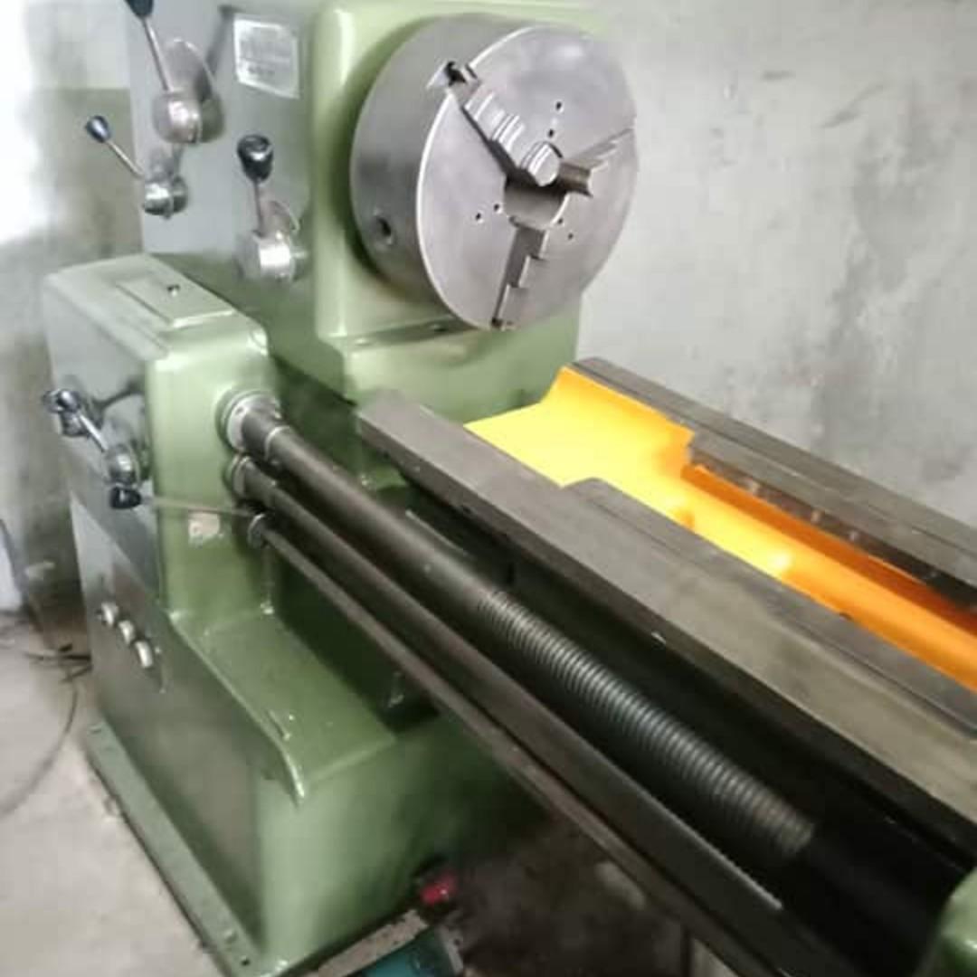 1 UNIT LATHE MACHINE, Commercial & Industrial, Industrial Equipment on ...