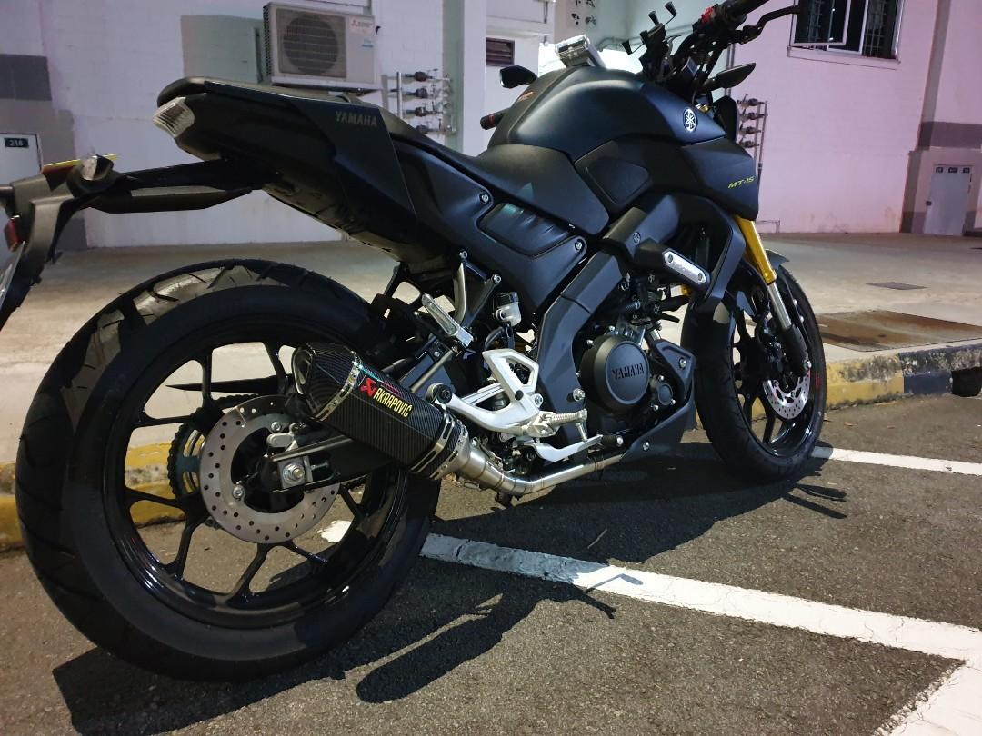 Mt 15 outlet akrapovic