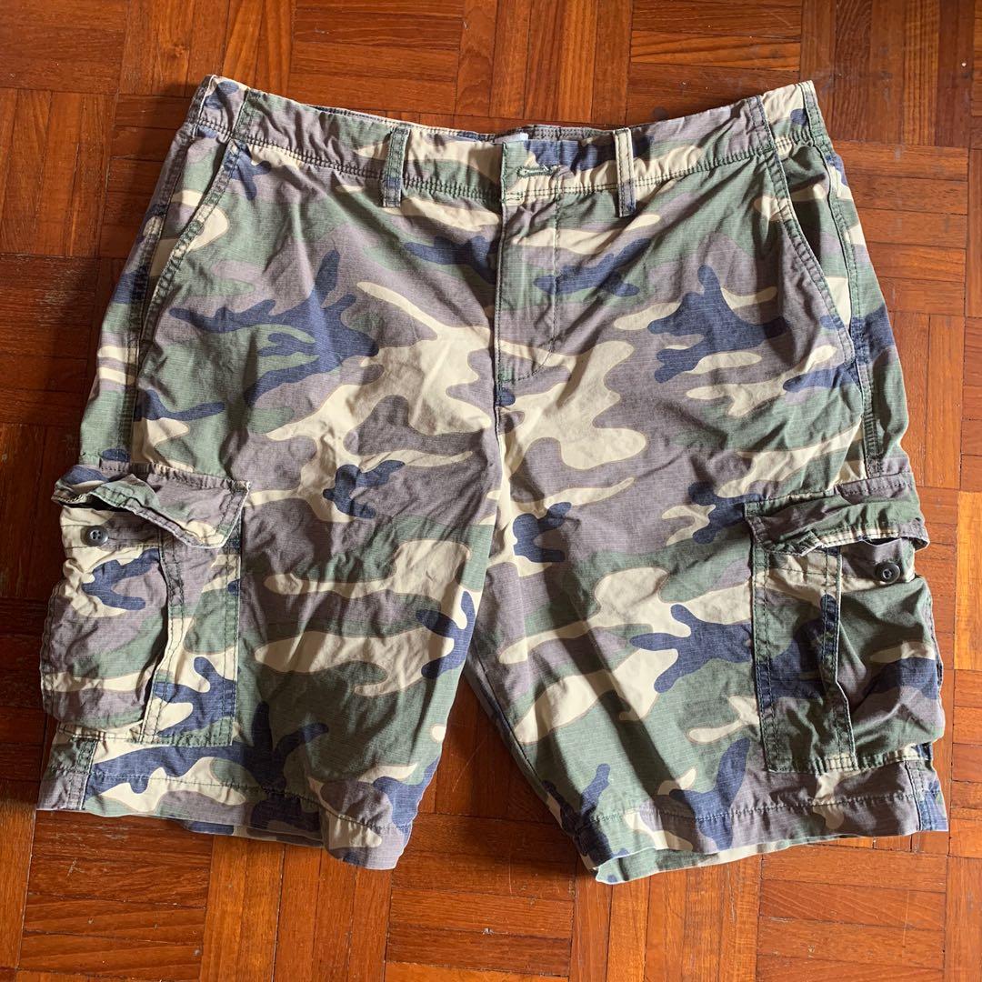 Gap camo shorts deals