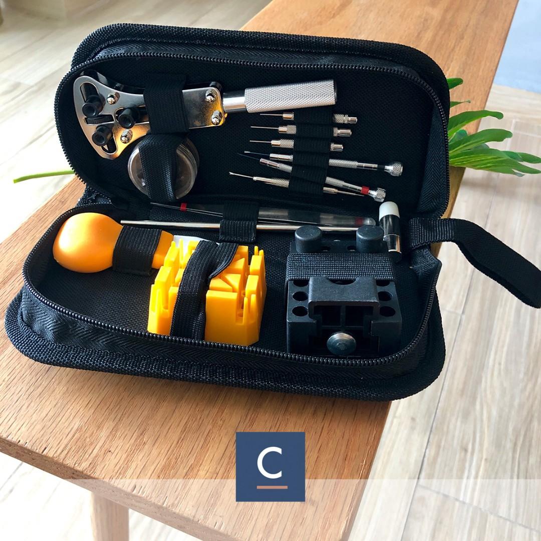 Watch case holder tool outlet