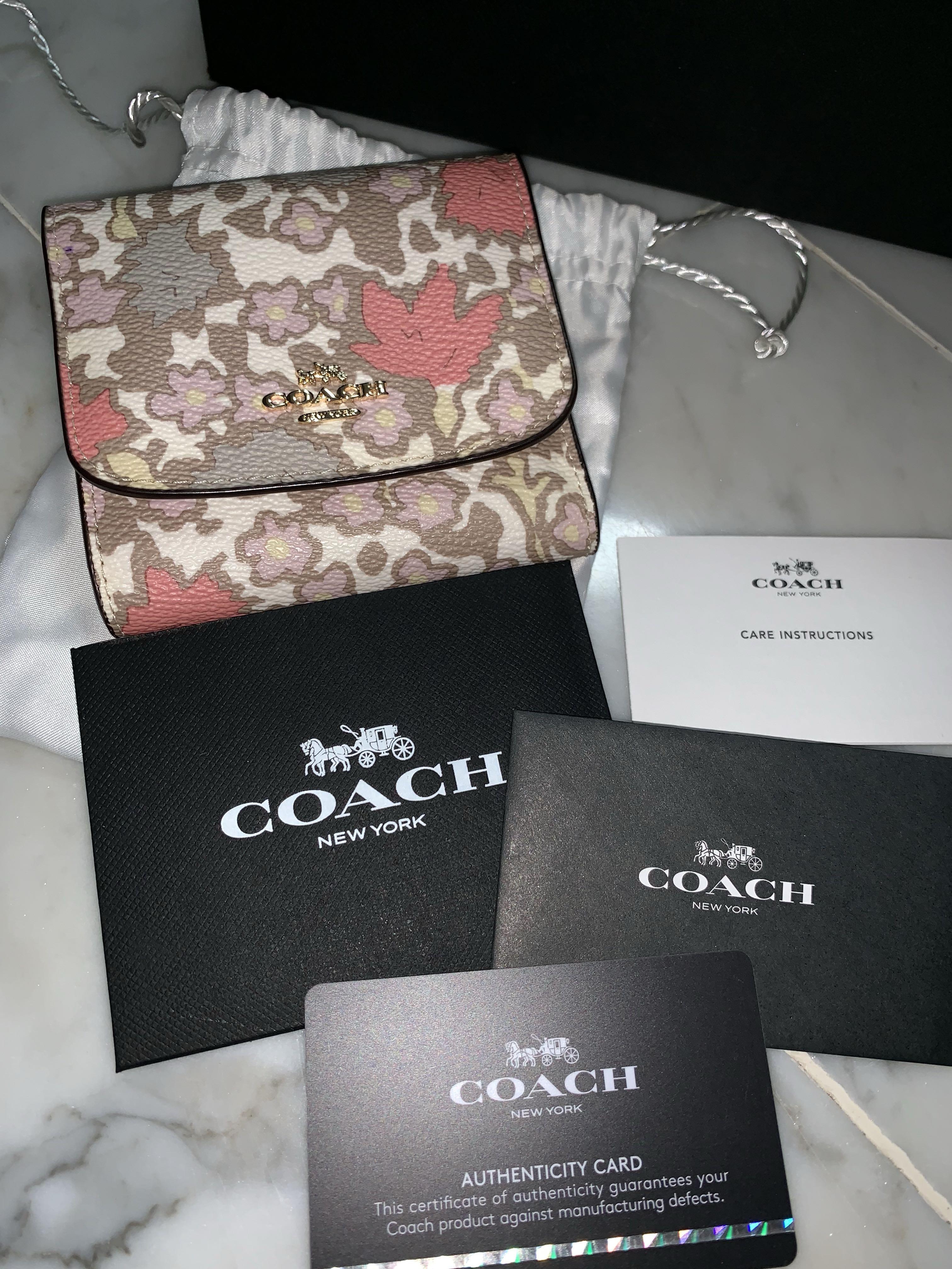 AUTHENTIC COACH YANKEES FLORAL PRINT SMALL WALLET Women s Fashion Bags Wallets Wallets Card Holders on Carousell