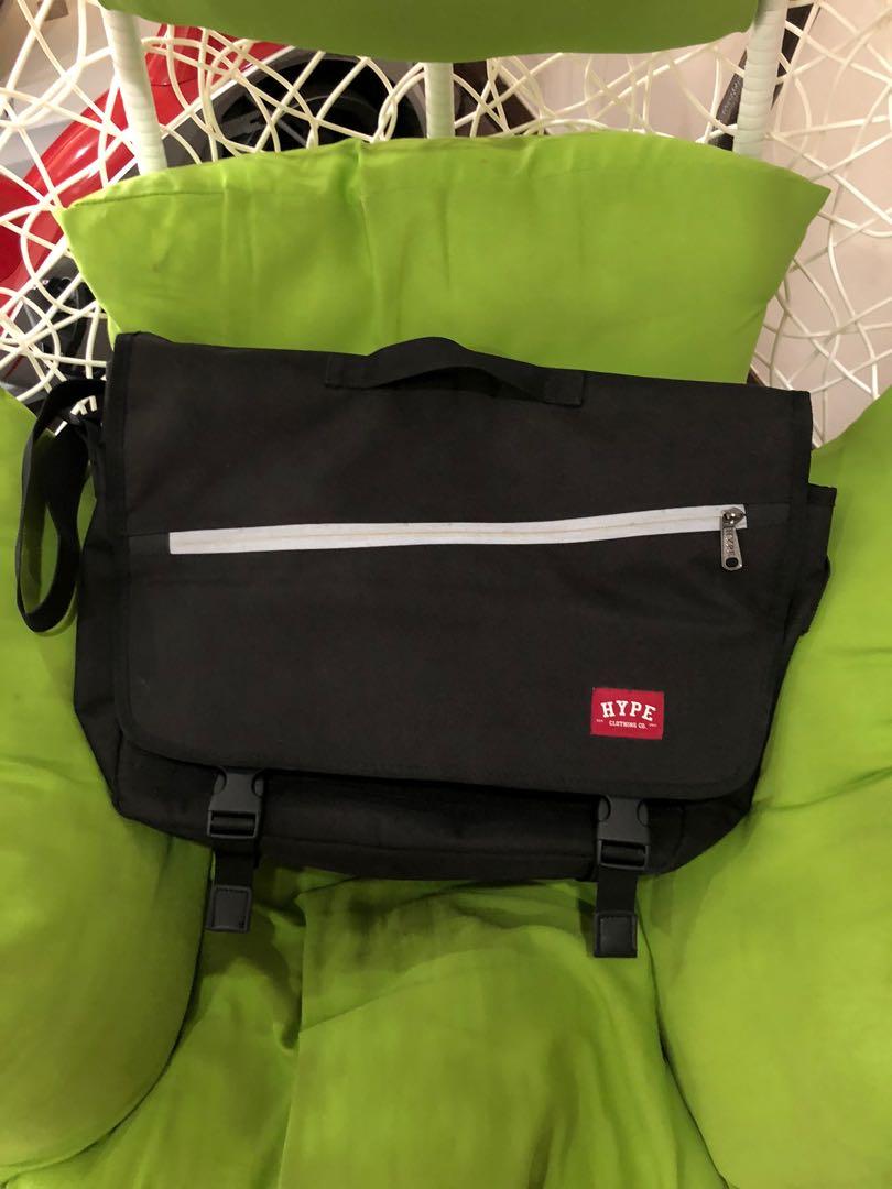 Hype Messenger Bag Men s Fashion Bags Sling Bags on Carousell