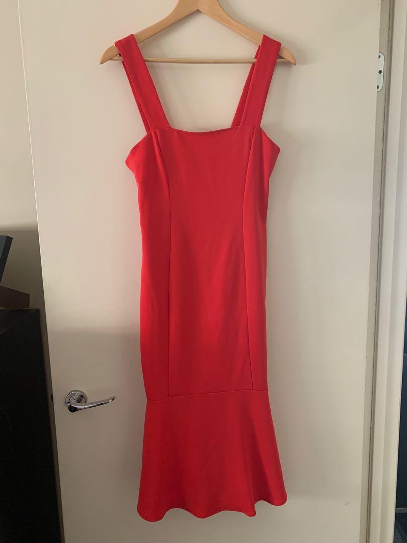 captain's night dress code