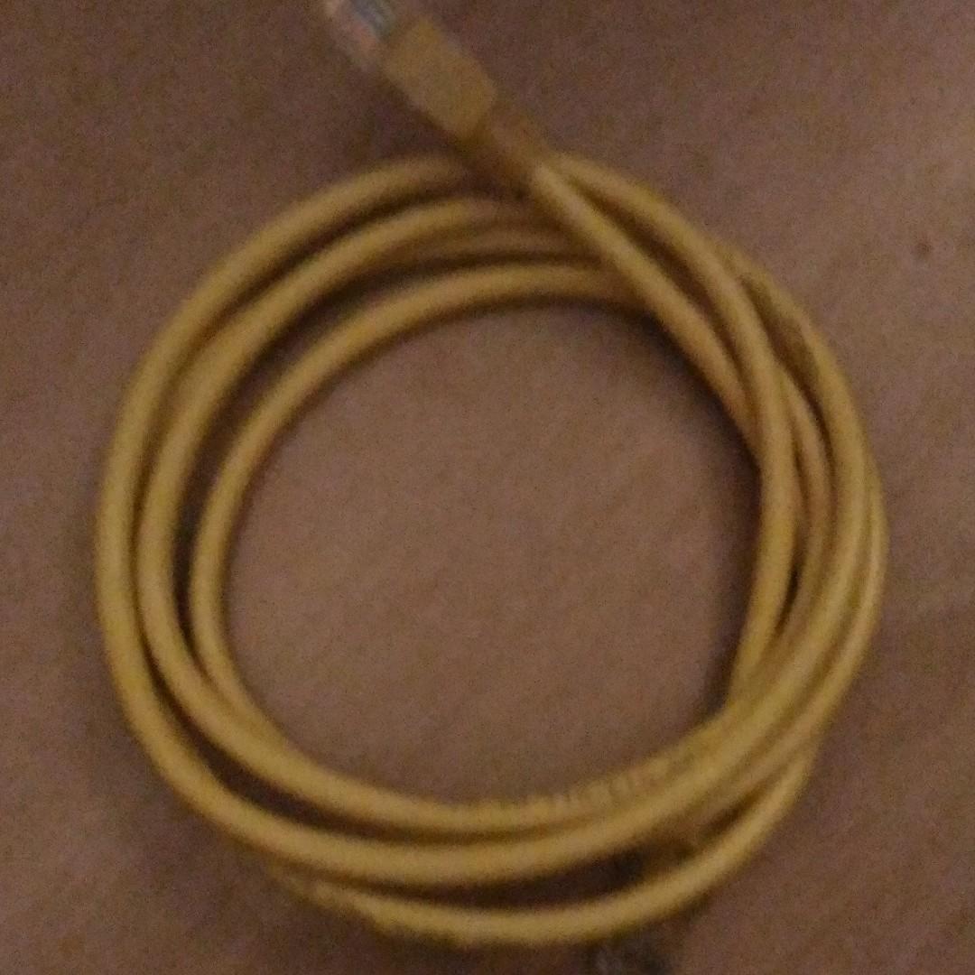 LAN Cable (Category: Cables & Adaptors) located in Singapore. Submitted by j-pox (Listing ID 256623403, Image 1). Description: Approx. 1.2m LAN Cable.