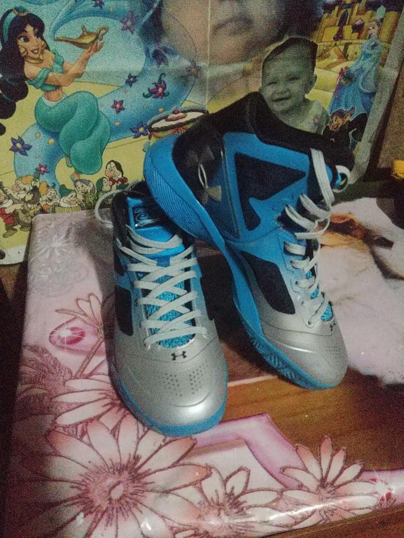 Original Under Armour Clutch Fit Charged.. (Category: Sneakers) located in Cebu City. Submitted by basbebo35 (Listing ID 256745146, Image 2). Description: Slightly used...hindi na nagagamit...
