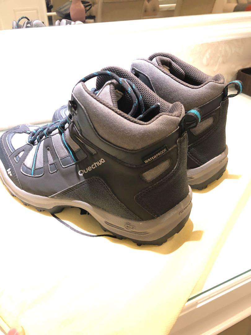 Quechua Arpenaz 100 Mid Waterproof Hiking Boots Fesyen Pria Sepatu Sepatu Boot Di Carousell