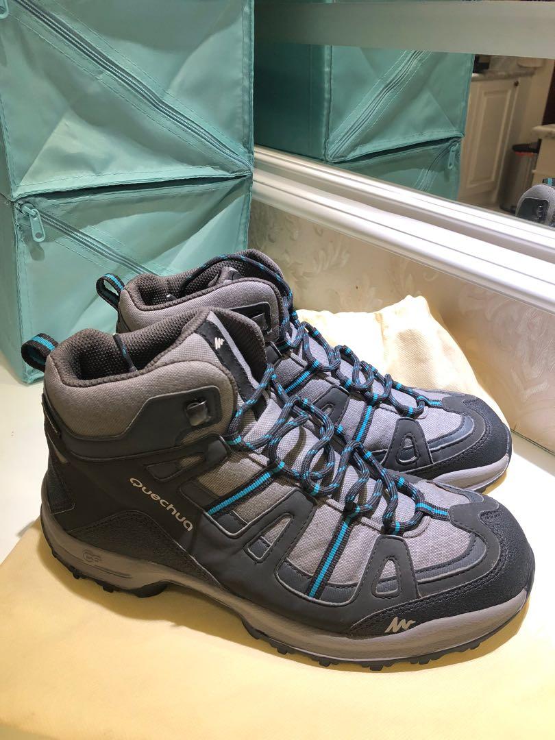 mid Waterproof Hiking boots 