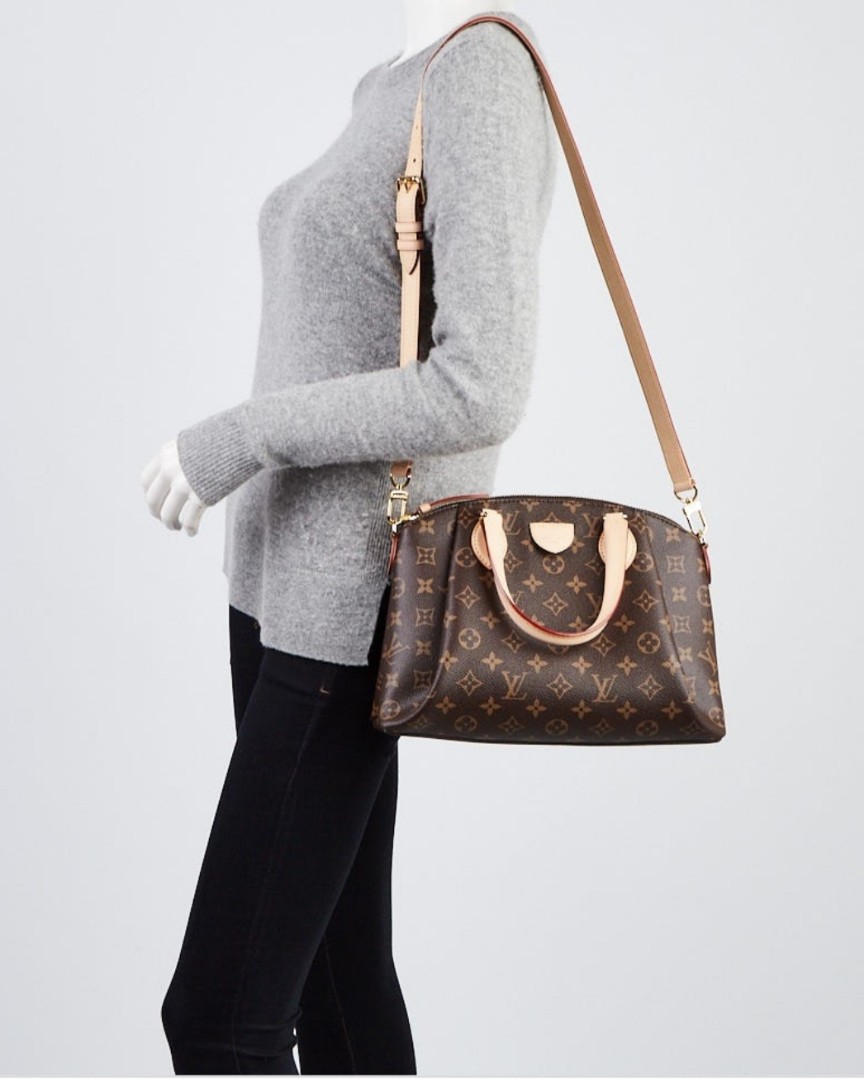 Rivoli PM Louis Vuitton, Women's Fashion, Bags & Wallets, Cross