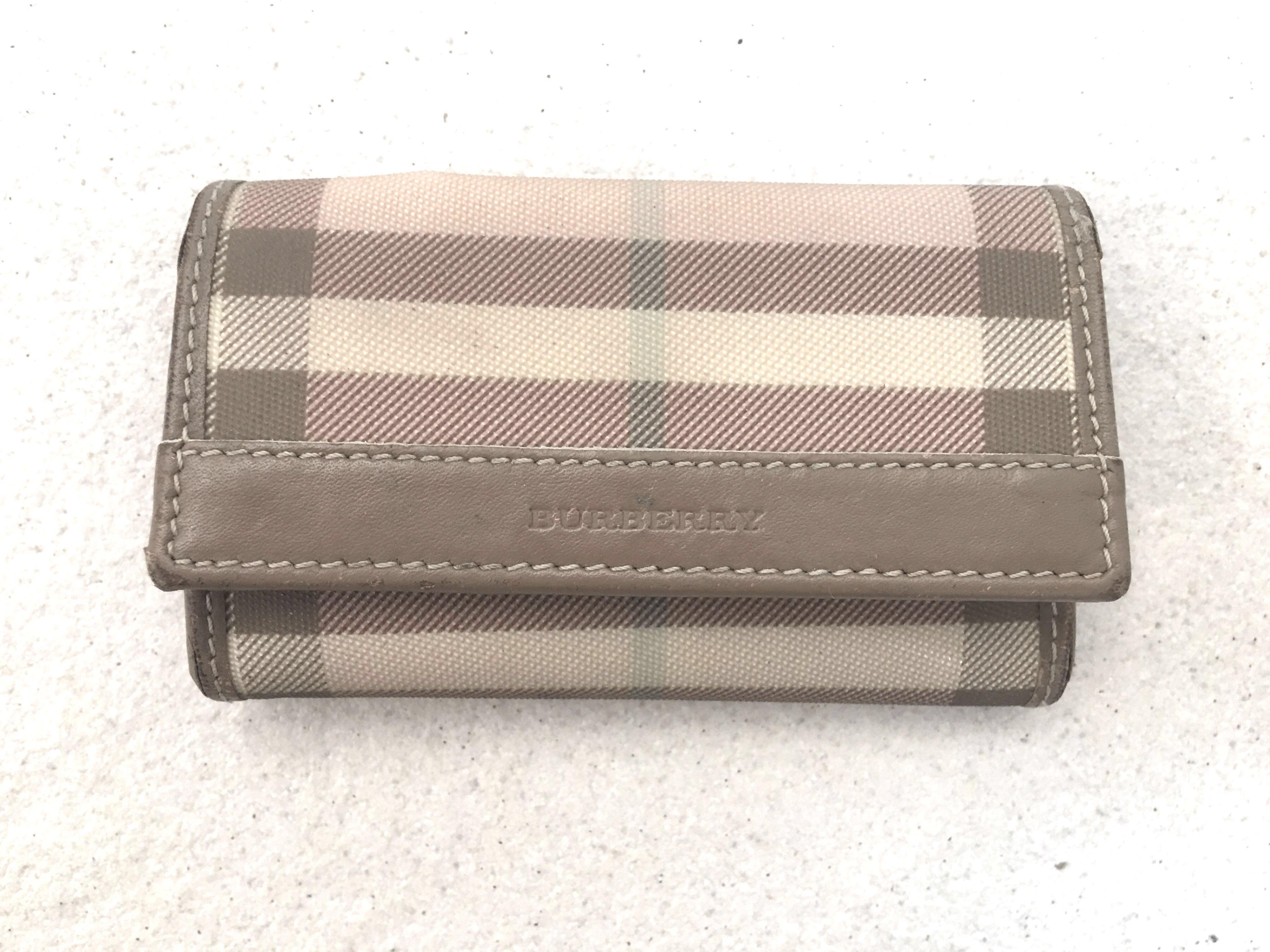 key pouch burberry