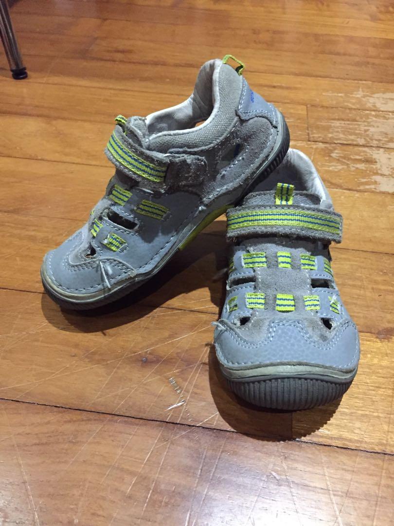 Stride rite narrow shoes Outlet